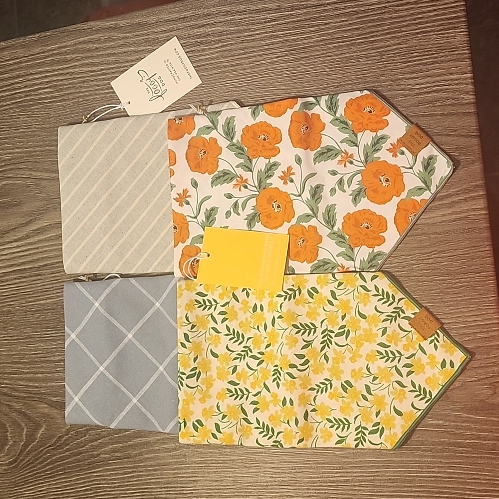 4 NWT size large Foggy Dog bandanas